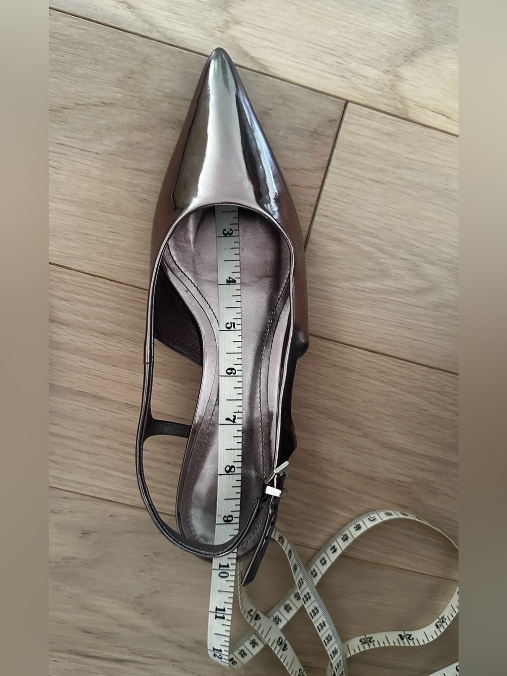 Schutz Pointed toe metallic sling back kitten heels 6/6.5 - Picture 4 of 16